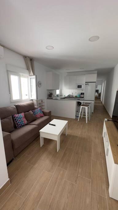 Rockside Residentes Suites La Linea La Línea de la Concepción 외부 사진